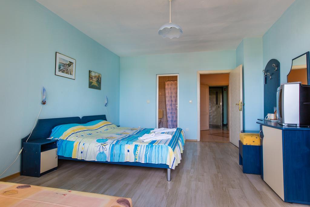 Guest House ,, Ekaterina" Несебър Екстериор снимка